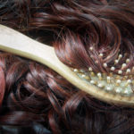 5 remèdes maison contre la chute de cheveux 6 remèdes efficaces contre la chute de cheveux - IStock