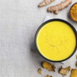 Golden Milk : découvrez les multiples bienfaits de cette boisson au curcuma ! Golden milk (iStock)